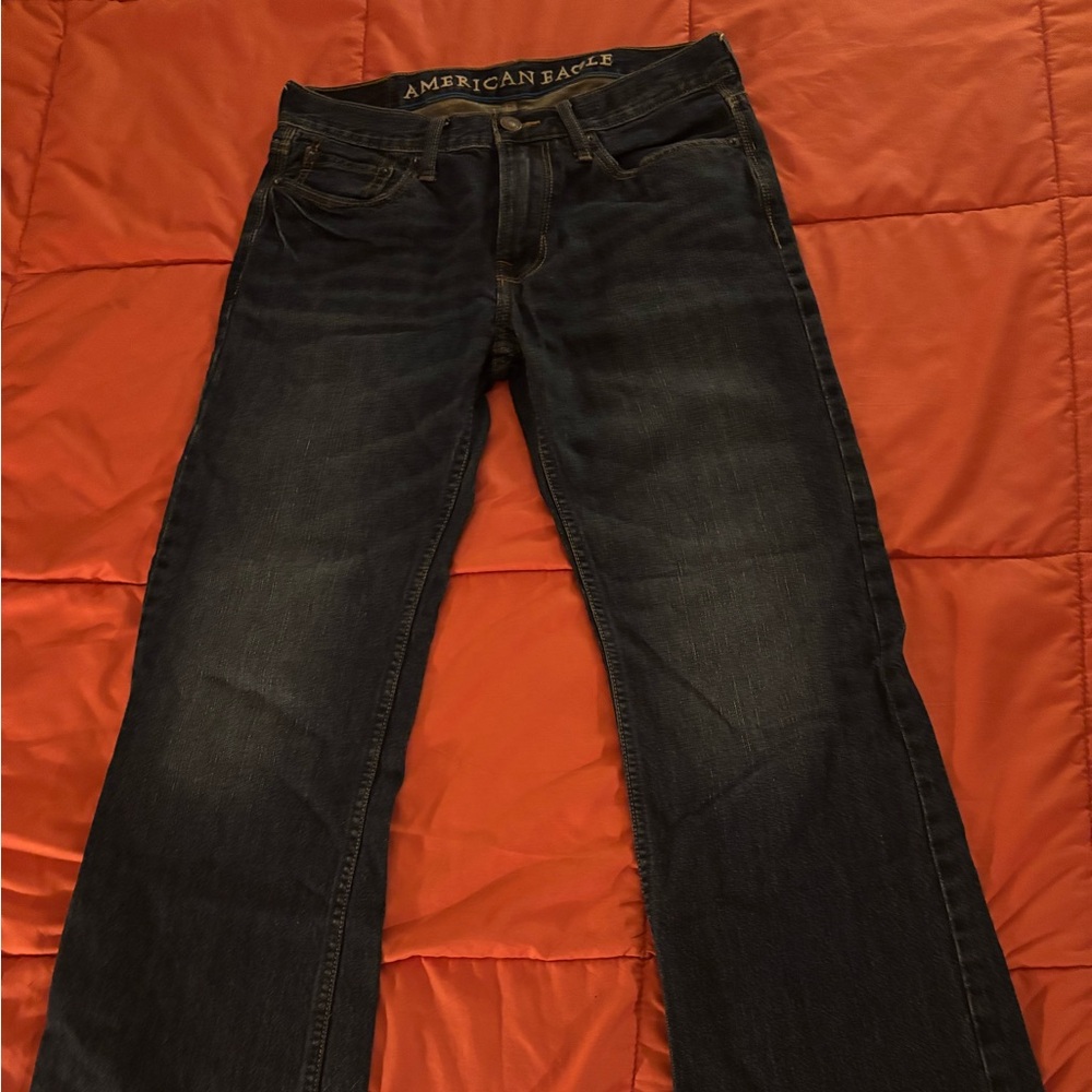 Men’s American Eagle Boot Cut Jeans. 30x30. Excellent Condition, no call outs.